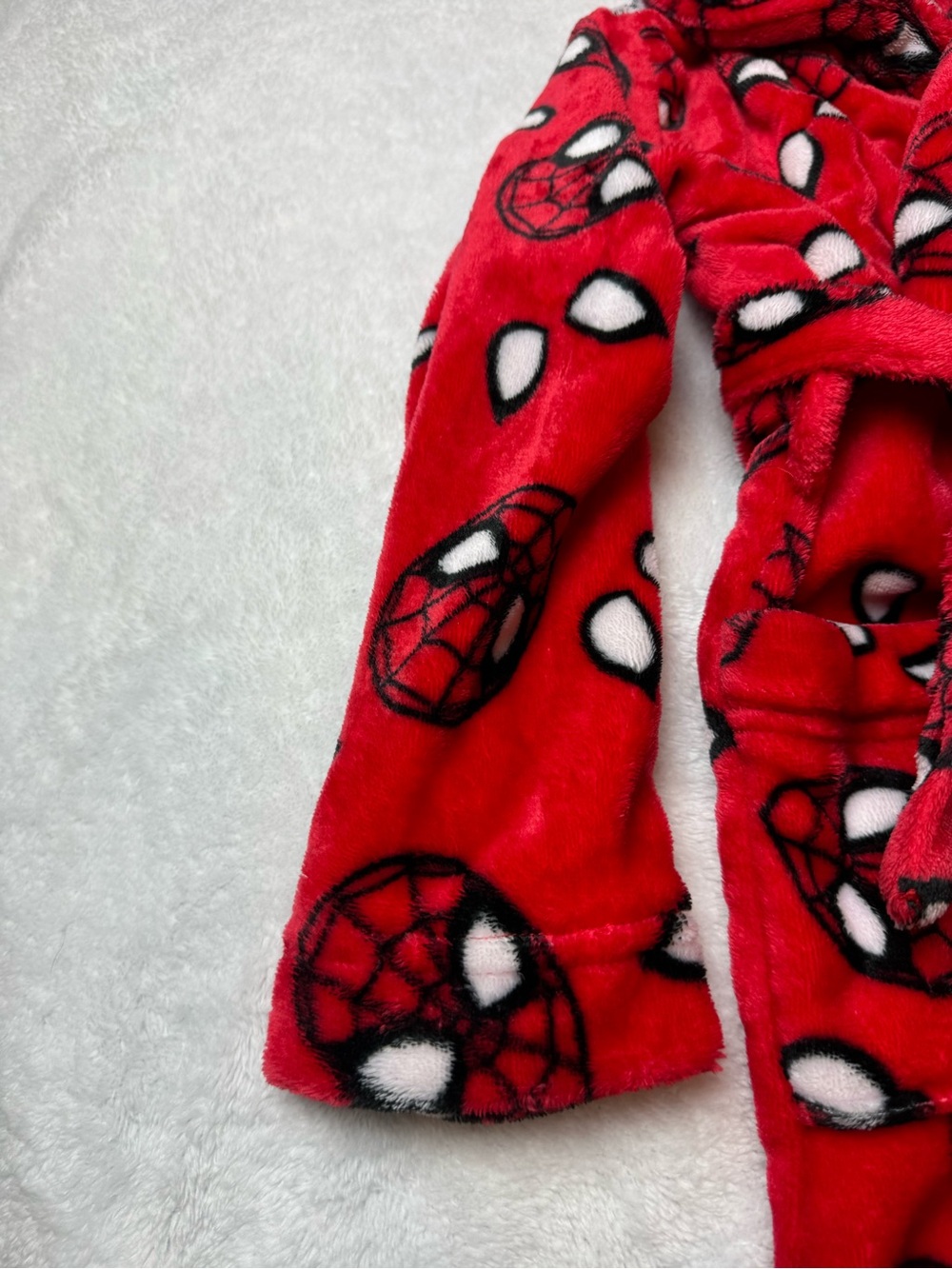 Marvel Red Spider-Man Fleece Kids Robe - Picture 4 of 12